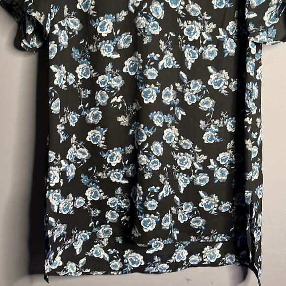 DR2 Black and Blue Floral Short Sleeve Blouse Size XS - Picture 4 of 9